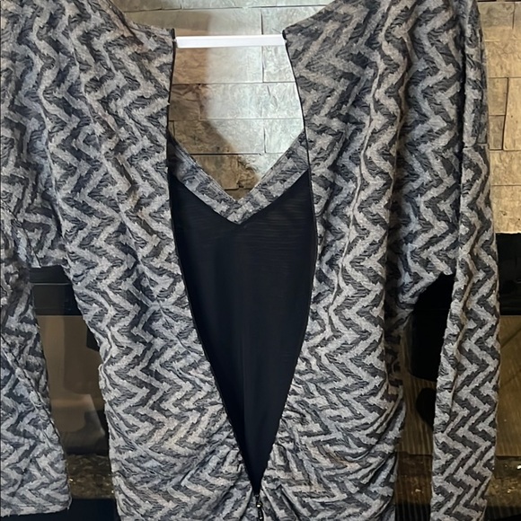 Tracy Reese Gray Bodycon Dress with V-neck and 3/4 Sleeves for Cocktail - Picture 11 of 16